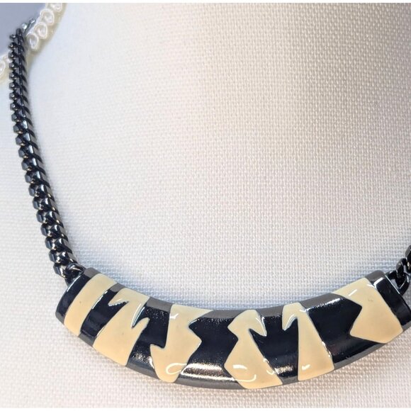 Vintage Monet Choker Necklace Black & Cream Enamel Pendant Zebra Animal Print - Picture 2 of 4